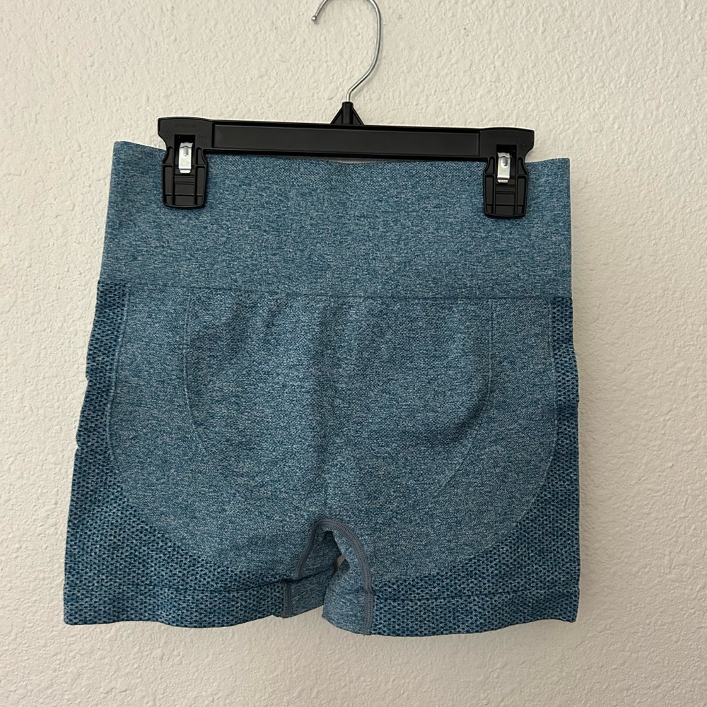 Blue Bike Shorts with Elastic Waistband and Moisture-Wicking Fabric